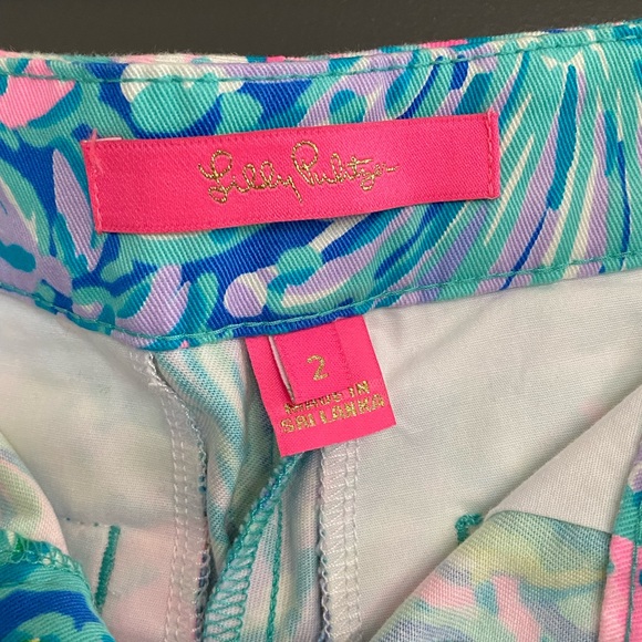 Lilly Pulitzer In Full Bloom Shorts - Picture 3 of 3
